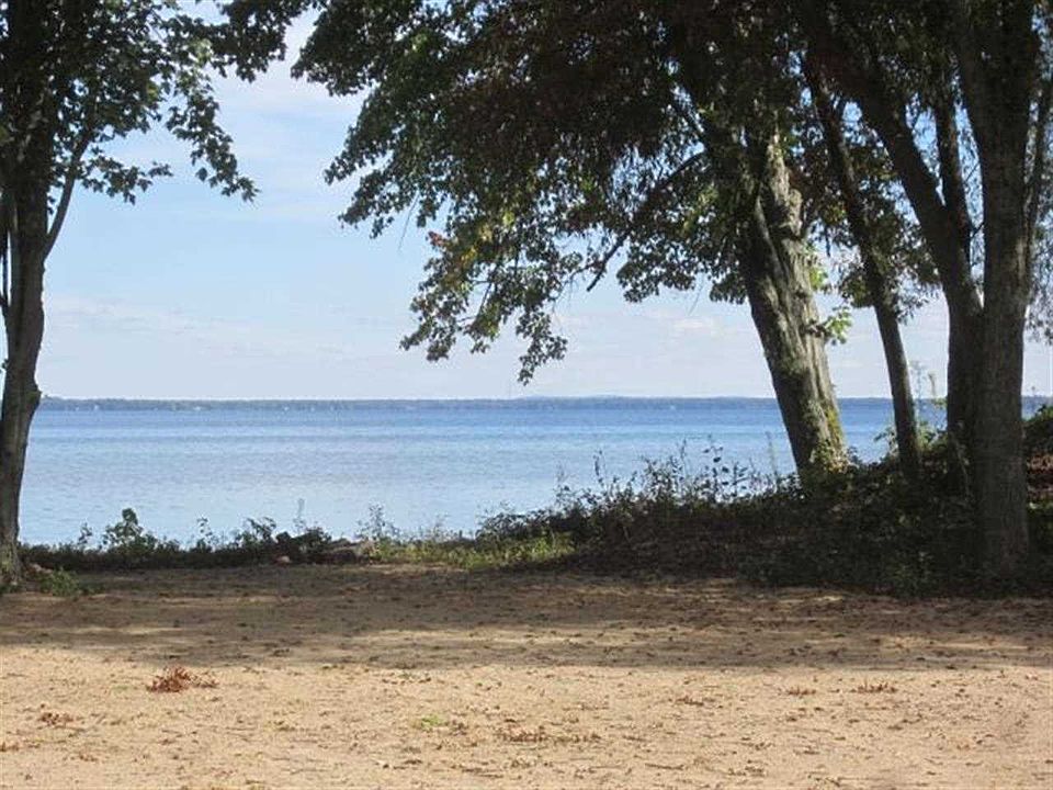 1st image of Xxx Shoreline Dr