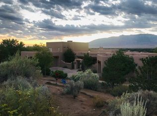 90 Chimaja Rd, Corrales, NM 87048
