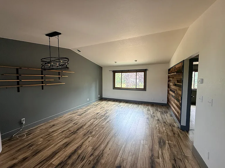 Alpine Dr — Photo 11