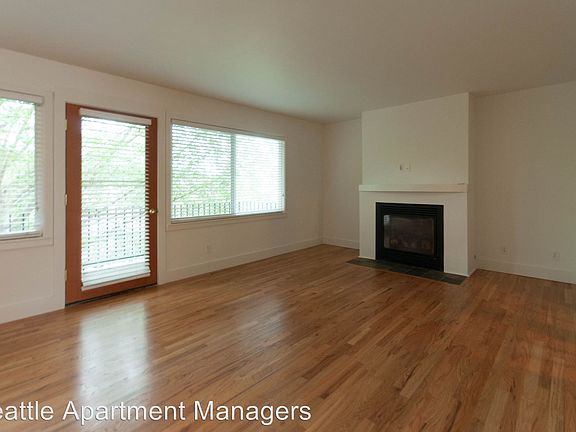 3rd image of 3045 81st Pl SE Unit 8