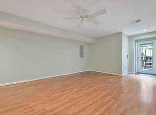 1360 Kenyon St NW APT B, Washington, DC 20010