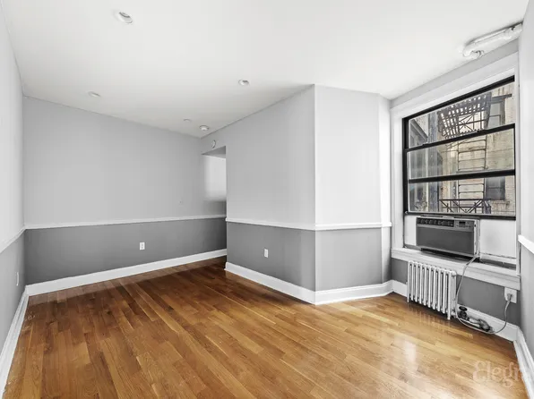 98 Thompson Street 2 image 1 of 9