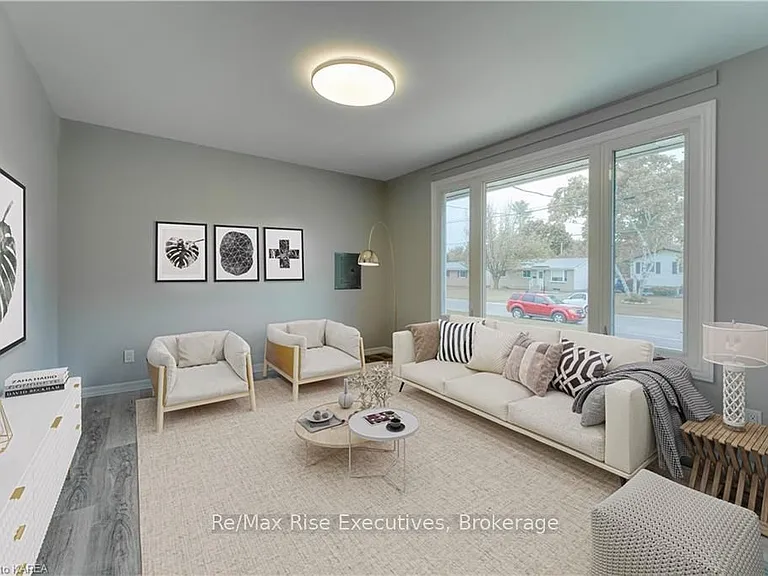 631 Aylmer Cres #1 — Photo 6