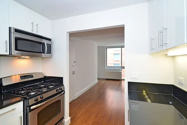 Rented by Waterton Residential New York | media 6