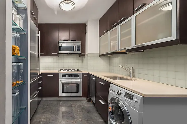 Rented by Compass | media 9