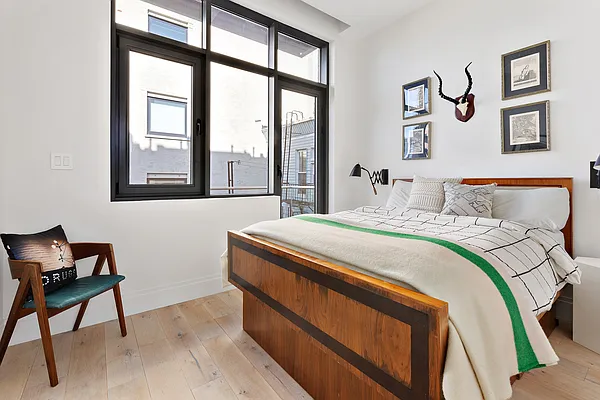 Sold by Compass | media 16