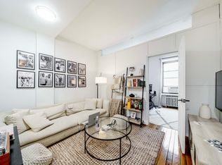 400 W 25th St APT 3C, New York, NY 10001