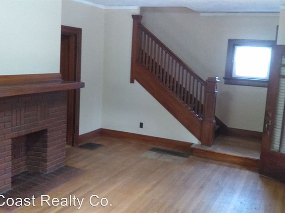 3rd image of 53 Knecht Dr