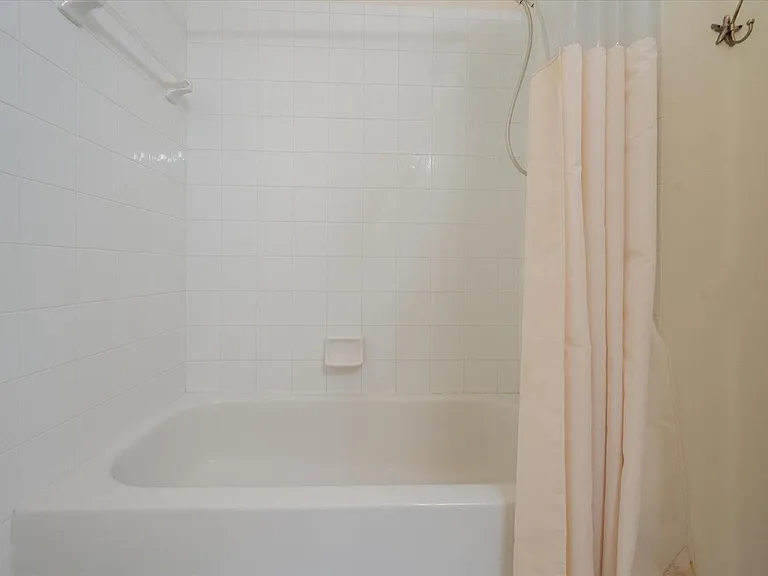 112 Lighthouse Cir #G — Photo 22