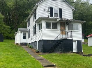 95 W 4th St, Aultman, PA 15713