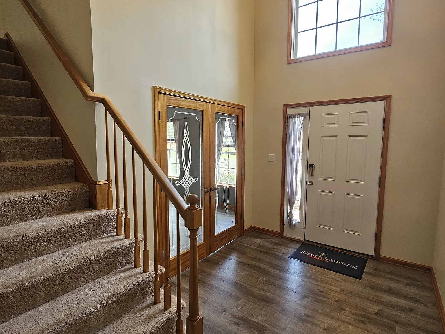 5 bed, 2.5 bath, 2978 sqft, $3,550 — Photo 2