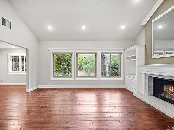 2nd image of 697 Arroyo Oaks Dr