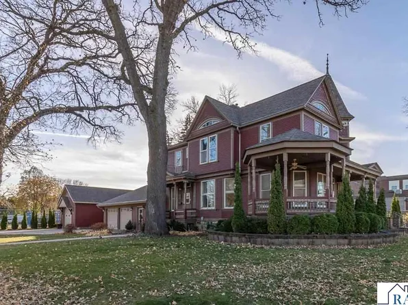 522 2nd Ave NE, Waseca, MN 56093