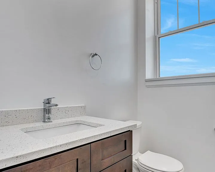 2100 N Halsted — Photo 24