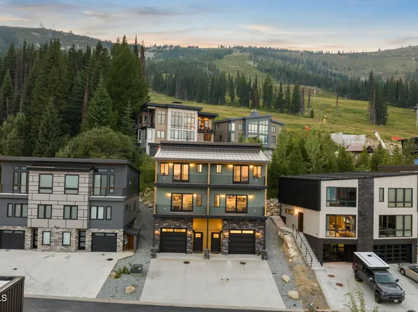 102 Chutes Ln, Sandpoint, ID 83864