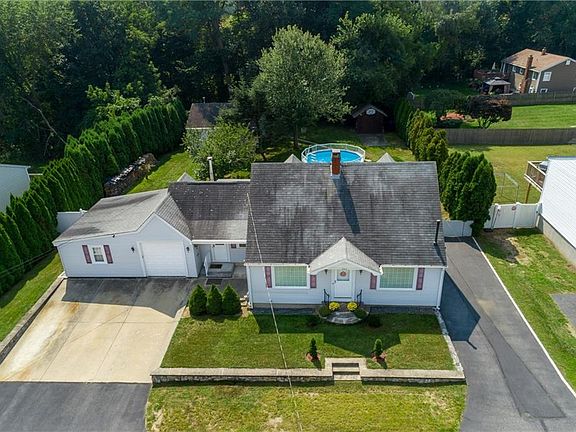 2nd image of 242 Francis Ave