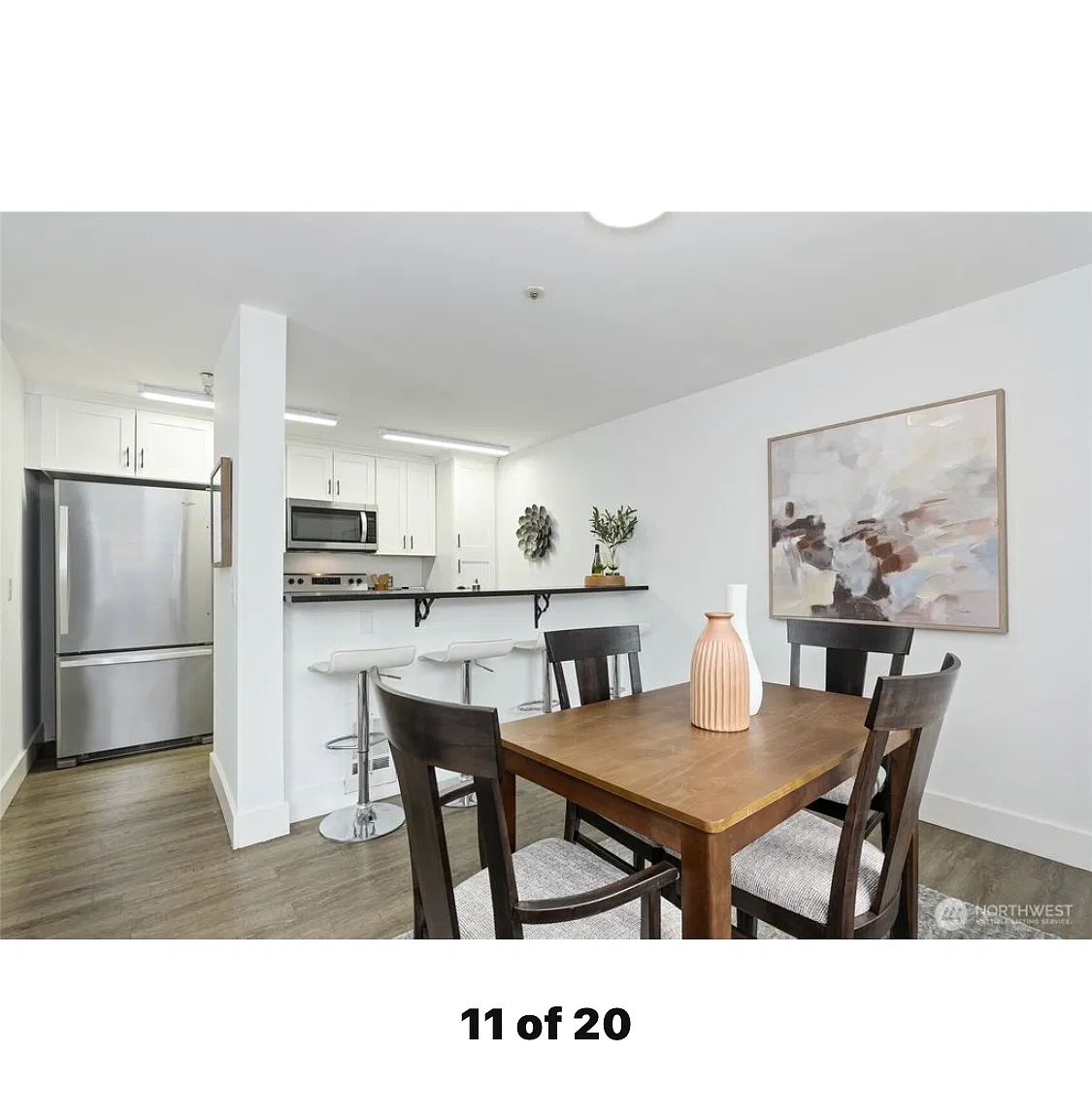 2 bed, 920 sqft, $2,295 — Photo 3