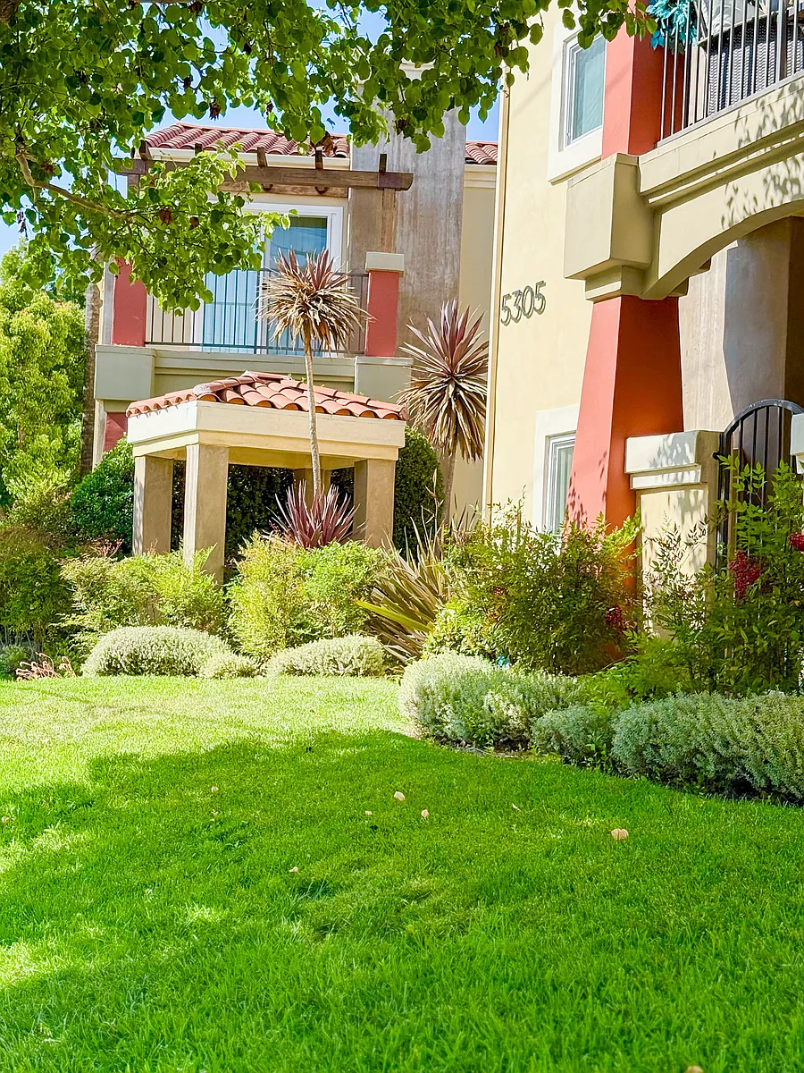 Building Photo - Malibu Creek I & II
