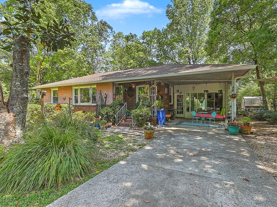 1st image of 2762 Mawood Ave