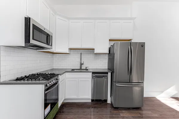 Rented by Douglas Elliman | media 16