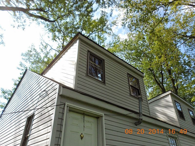 2nd image of 2221 E Princeton Ave