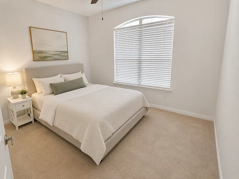 Bedroom 2 - Located in the front of the house