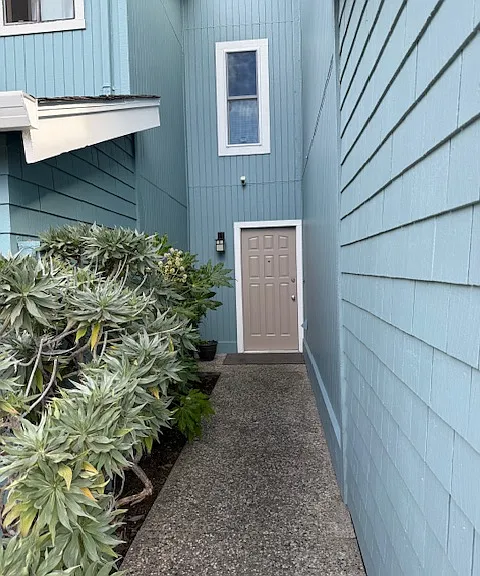 6104 Chateau Ct — Photo 30