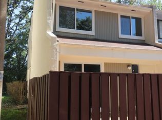 2217 Southgate Sq, Reston, VA 20191