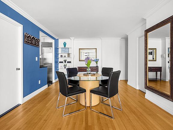 4th image of 245 E 54th St APT 28F