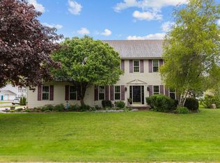4055 Westview Ln, Oshkosh, WI 54904