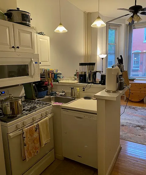 136 N 21st St #1F — Photo 1