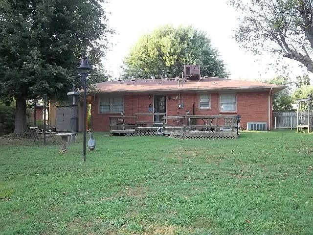2nd image of 240 Alvey Dr