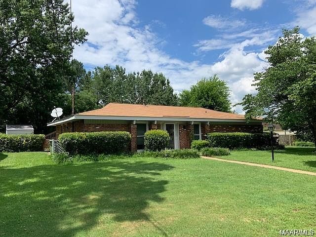 1st image of 5921 Pinebrook Dr