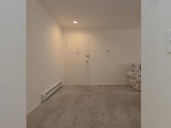 4th image of 8 E Lawrence Park Dr Unit 7