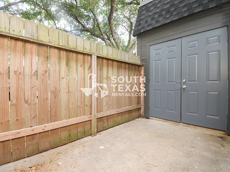 308 Westwood St #A — Photo 8