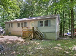 1073 Indian Dr, Lake Ariel, PA