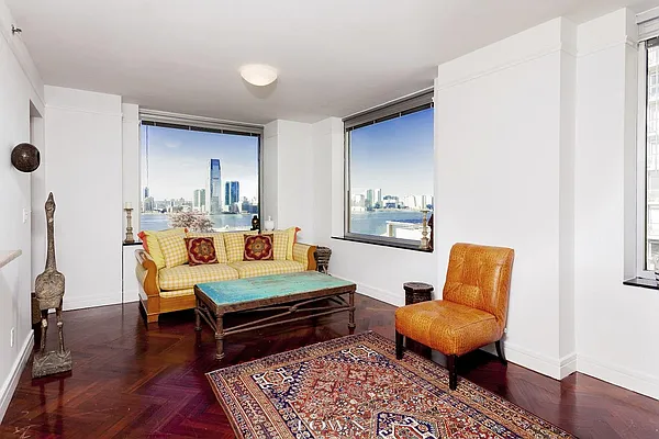 Rented by Town Residential | media 11