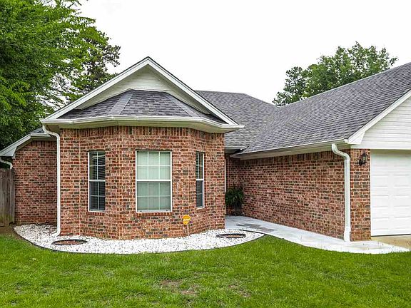 3rd image of 3739 Teri Lynn Dr