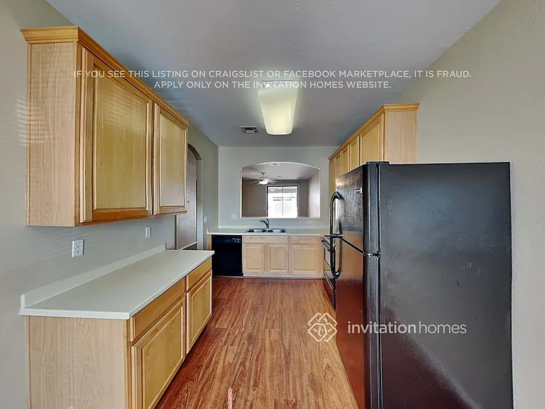 922 W Saint Kateri Ave — Photo 6