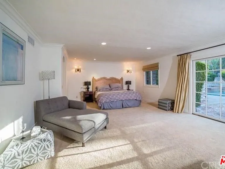 4949 Palomar Dr — Photo 35