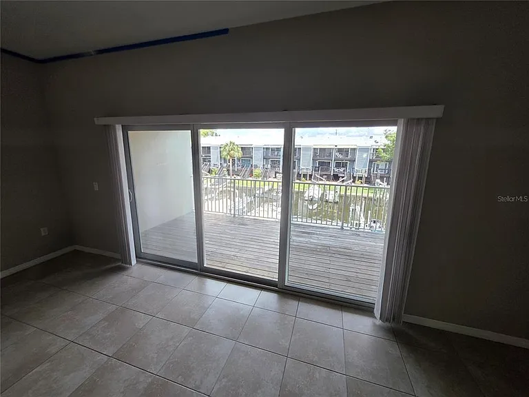 810 Callista Cay Loop — Photo 6