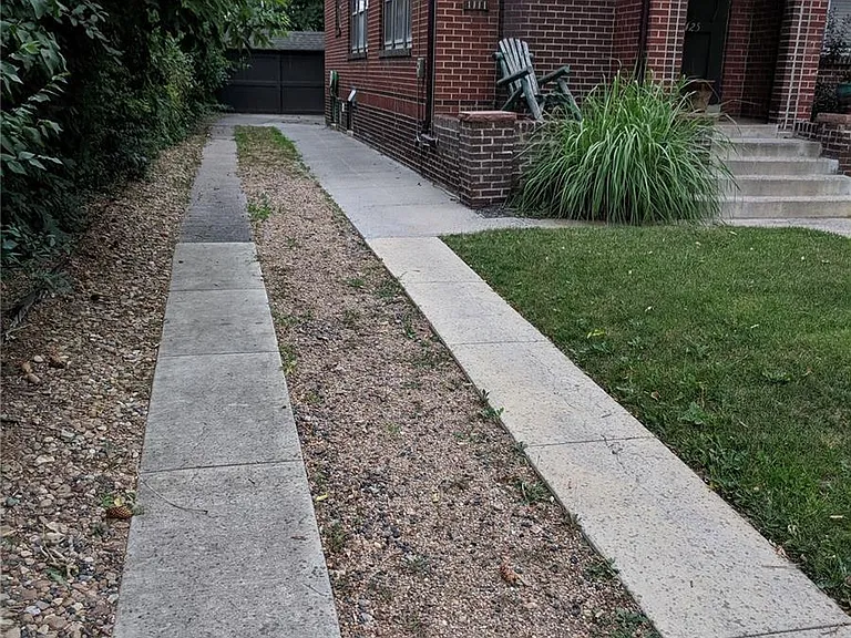1425 Dexter St — Photo 15