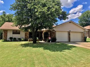 9708 Crest Dr, Oklahoma City, OK 73130
