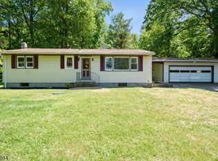 29 Glenn Ter, Newton, NJ 07860