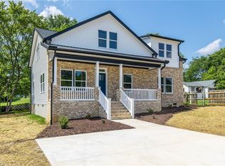 624 Elm St, Graham, NC 27253