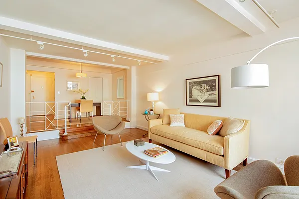 Rented by Compass | media 27