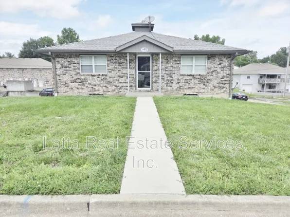 402 W 31st St #101-A, Higginsville, MO 64037