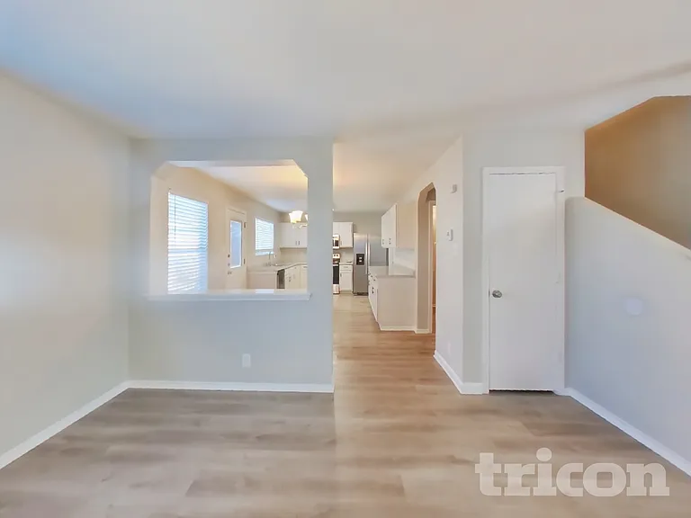 219 Birchwood Bay — Photo 2