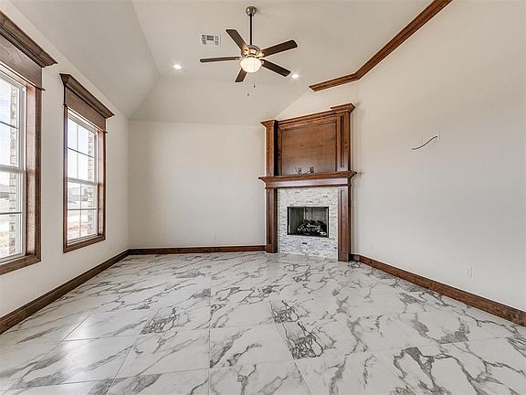 5th image of 4021 Angel Oak Dr