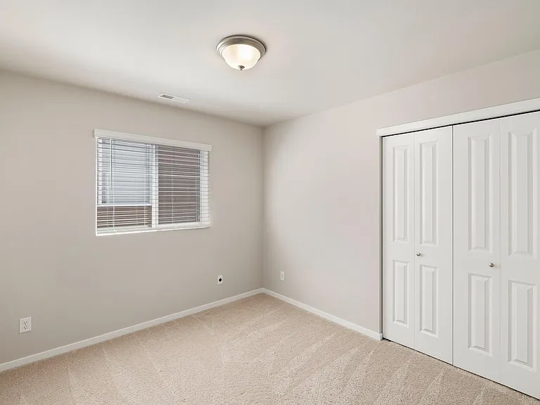 18318 110th Ave E — Photo 12